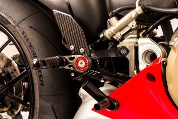 MUE2 Adjustable Rearsets by Gilles Tooling Ducati / Panigale V4 S / 2021