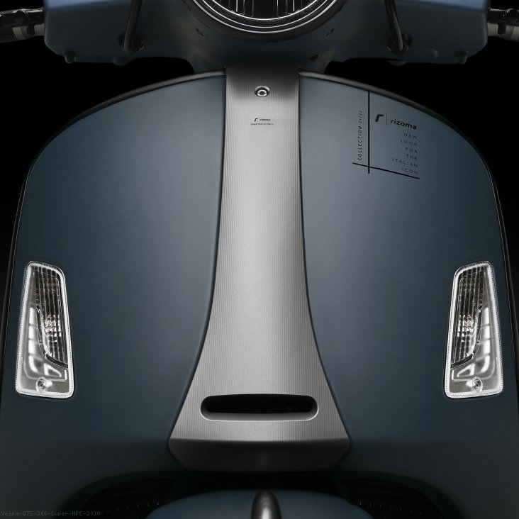 Vespa / GTS 300 Super HPE / 2018