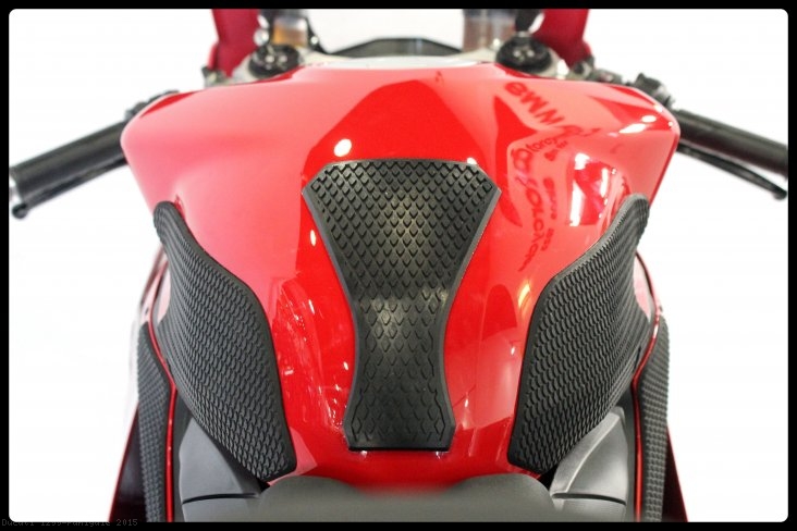 TechSpec XLine Tank Grip Pad Set Ducati / 1299 Panigale / 2015