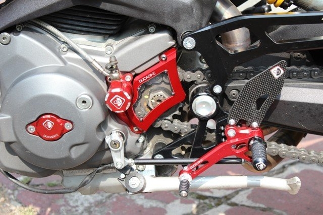 Billet Aluminum Sprocket Cover by Ducabike Ducati / Monster 1100 EVO / 2012