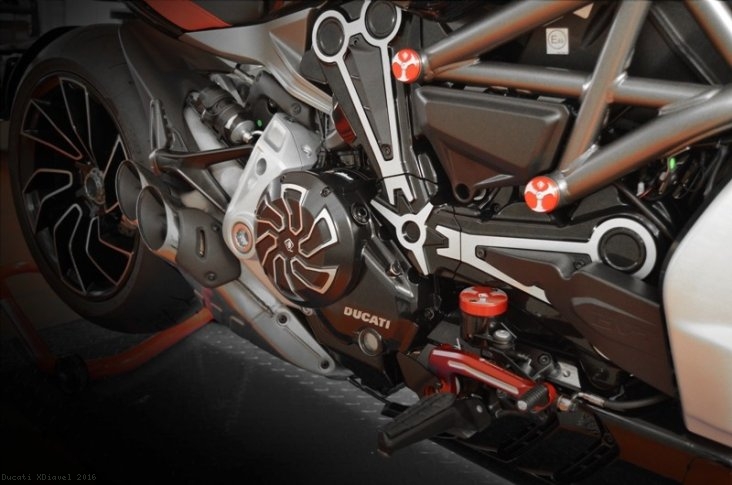 Billet Aluminum Clutch Cover by Ducabike Ducati / XDiavel / 2016