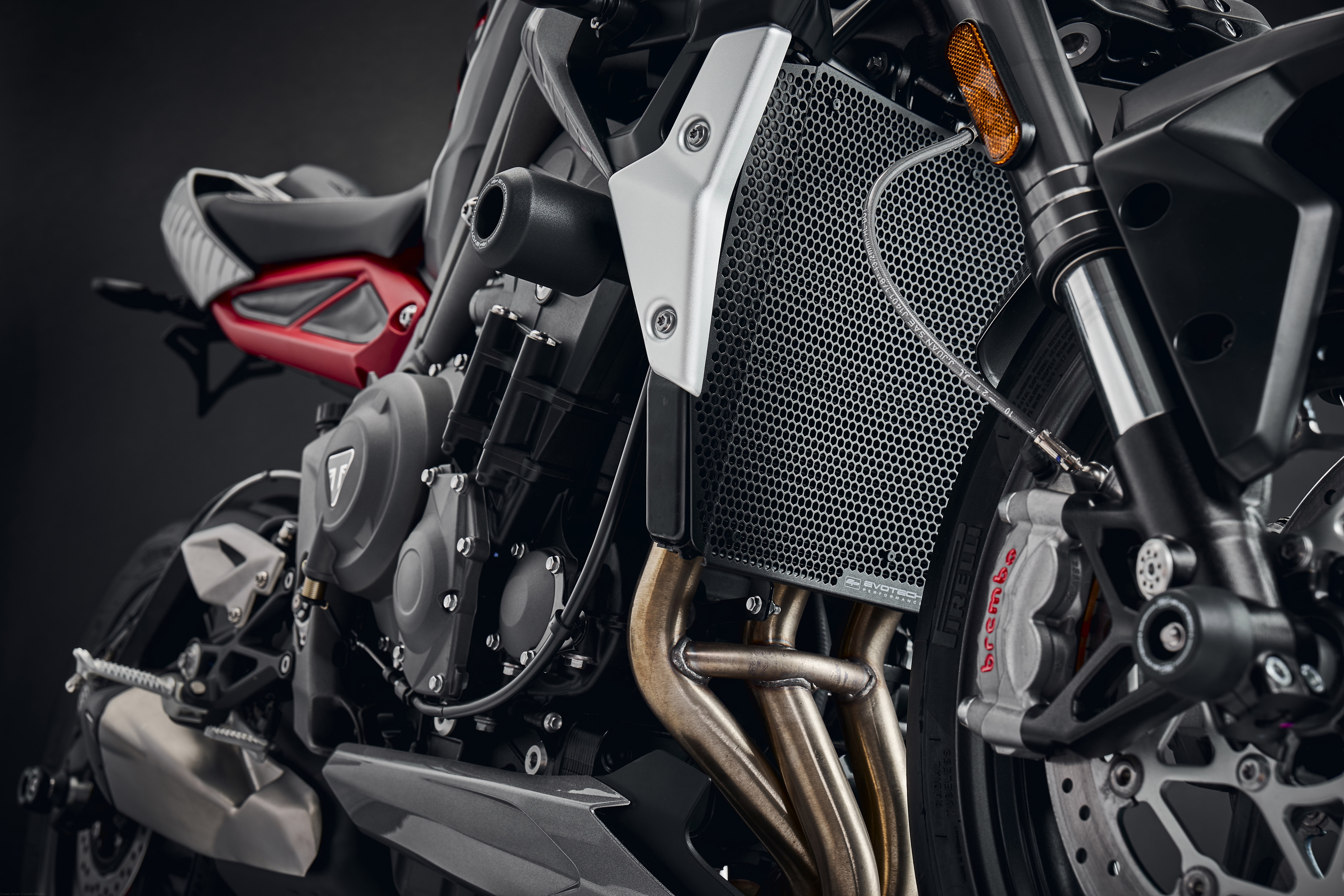 Amazon | Evotech Performance ラジエーターガード Triumph