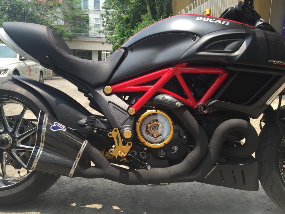 Ducati diavel clear clutch cover top
