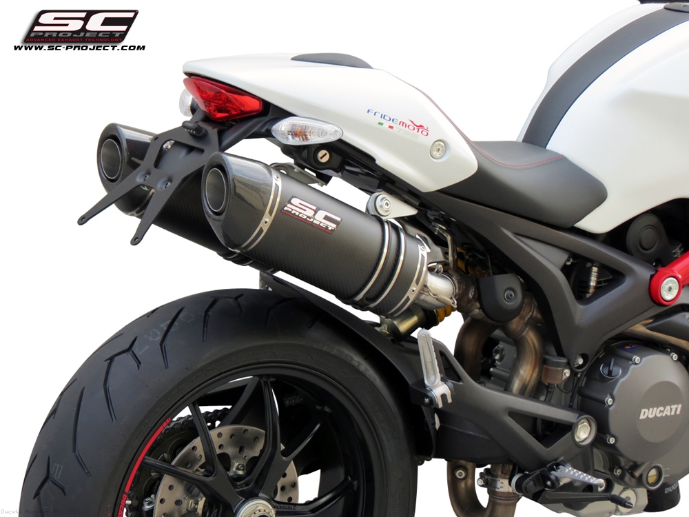 Akrapovic monster 796 top