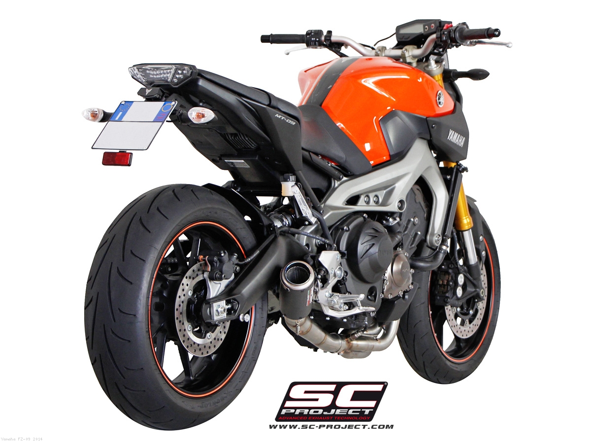 Yamaha fz 09 exhaust hotsell