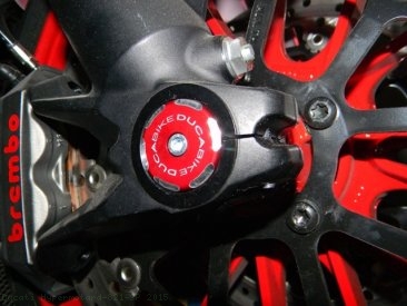 Right Side Front Wheel Axle Cap by Ducabike Ducati / Hypermotard 821 SP / 2015