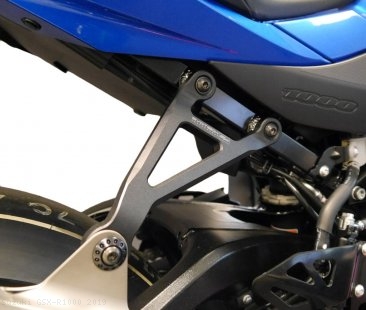 Exhaust Hanger Bracket with Passenger Peg Blockoff by Evotech Performance Suzuki / GSX-R1000 / 2019