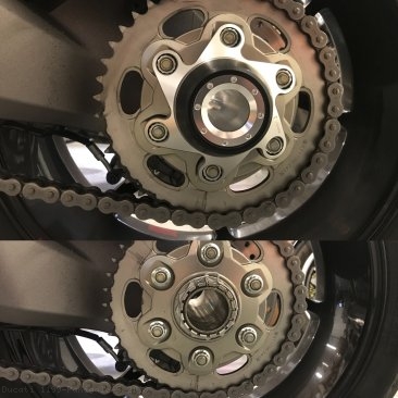 Rizoma Rear Hub Cover Ducati / 1199 Panigale S / 2013
