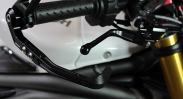 Front Brake Lever Guard by Gilles Tooling Triumph / Daytona 675 / 2008