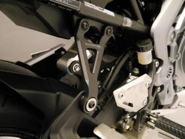 Exhaust Hanger Bracket with Passenger Peg Blockoff by Evotech Performance Kawasaki / Z900 / 2017