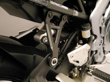 Exhaust Hanger Bracket with Passenger Peg Blockoff by Evotech Performance Kawasaki / Z900 / 2020