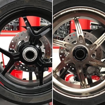 Rear Wheel Axle Nut by Ducabike Ducati / 1199 Panigale / 2013
