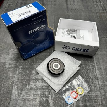 Open Box Radiator Cap Cover by Gilles Tooling Kawasaki / Z900RS Cafe / 2020