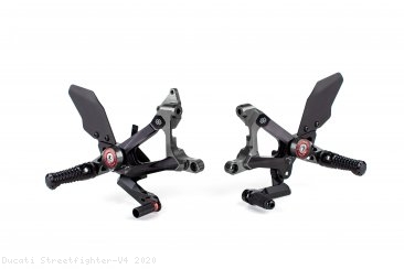MUE2 Adjustable Rearsets by Gilles Tooling Ducati / Streetfighter V4 / 2020