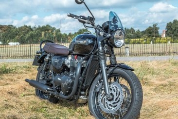 Classic Flyscreen by Dart Flyscreens Triumph / Bonneville T120 / 2016