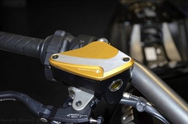 Brake and Clutch Fuild Tank Covers by Ducabike Ducati / Diavel / 2010