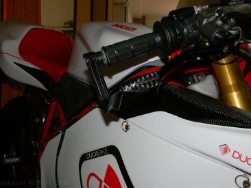 Carbon Fiber Brake Lever Guard by Ducabike Aprilia / RSV4 RF / 2015