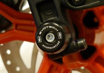 Front Fork Axle Sliders by Evotech Performance KTM / 390 Duke / 2016