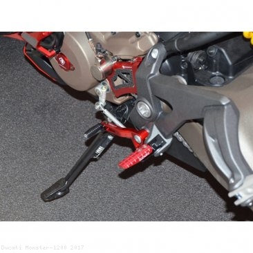 Shift Lever Arm with Folding Toe Peg by Ducabike Ducati / Monster 1200 / 2017