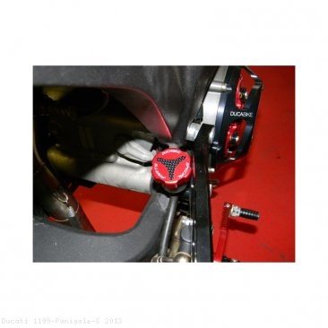 Carbon Inlay Rear Brake Fluid Tank Cap by Ducabike Ducati / 1199 Panigale S / 2013