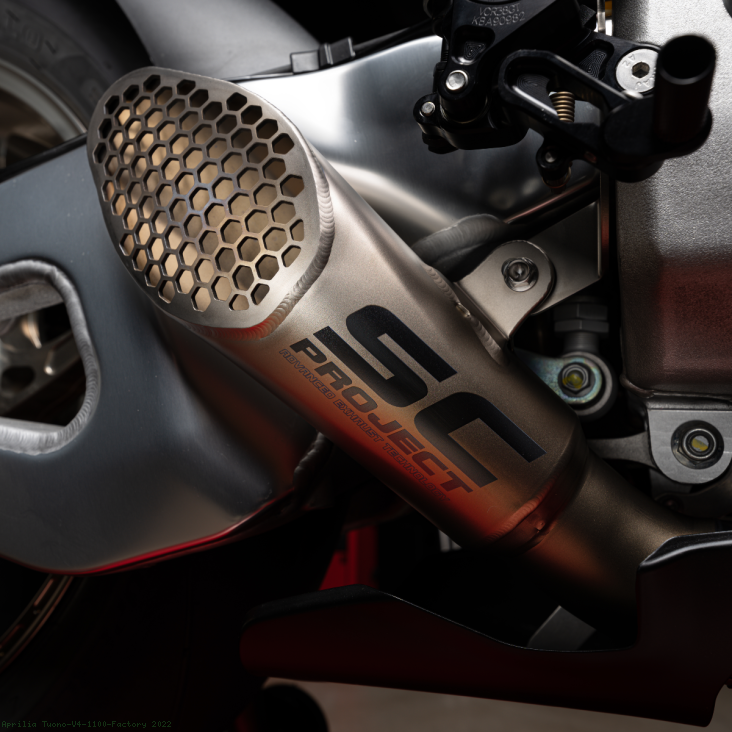 GP-22 Exhaust by SC-Project Aprilia / Tuono V4 1100 Factory / 2022