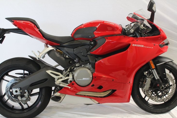 TechSpec XLine Tank Grip Pad Set Ducati / 959 Panigale / 2018