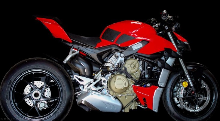 Ducati / Streetfighter V4 / 2022