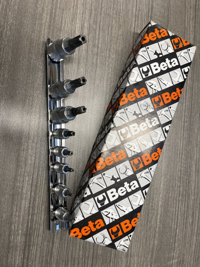 Set of 8 socket drivers for 5-point star security Torx by Beta Tools