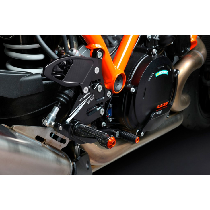  KTM / 1290 Super Duke R / 2021