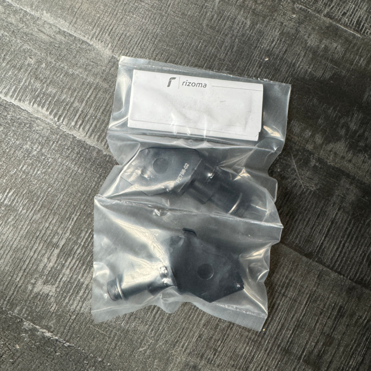 Open Box PE798A Rizoma Rider Footpeg Adapter Kit BMW / R1200GS Adventure / 2018