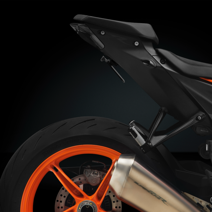 "FLAT-OUT" Tail Tidy Kit by Rizoma