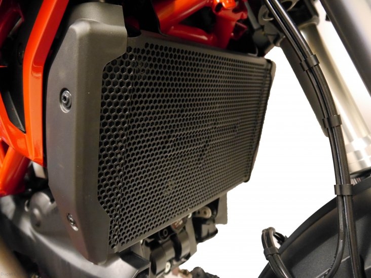 Radiator Guard by Evotech Performance Ducati / Hyperstrada 939 / 2016