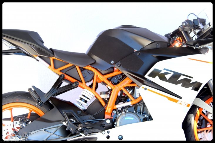 TechSpec XLine Tank Grip Pad Set KTM / RC390 / 2019